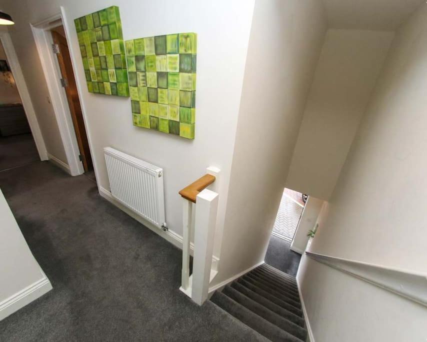 Luxe Living Guest House-Sleeps 6-Private Parking-Free Wifi-Beach-City Swansea Buitenkant foto